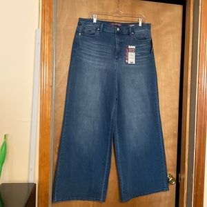 NWT Gloria Vanderbilt Blue Jean